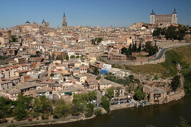 Toledo con cata de vinos
